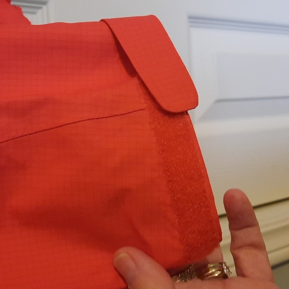 Men's hooded jacket. - Picture 4 of 6